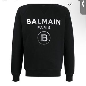 Size Large (slim) but fits better medium